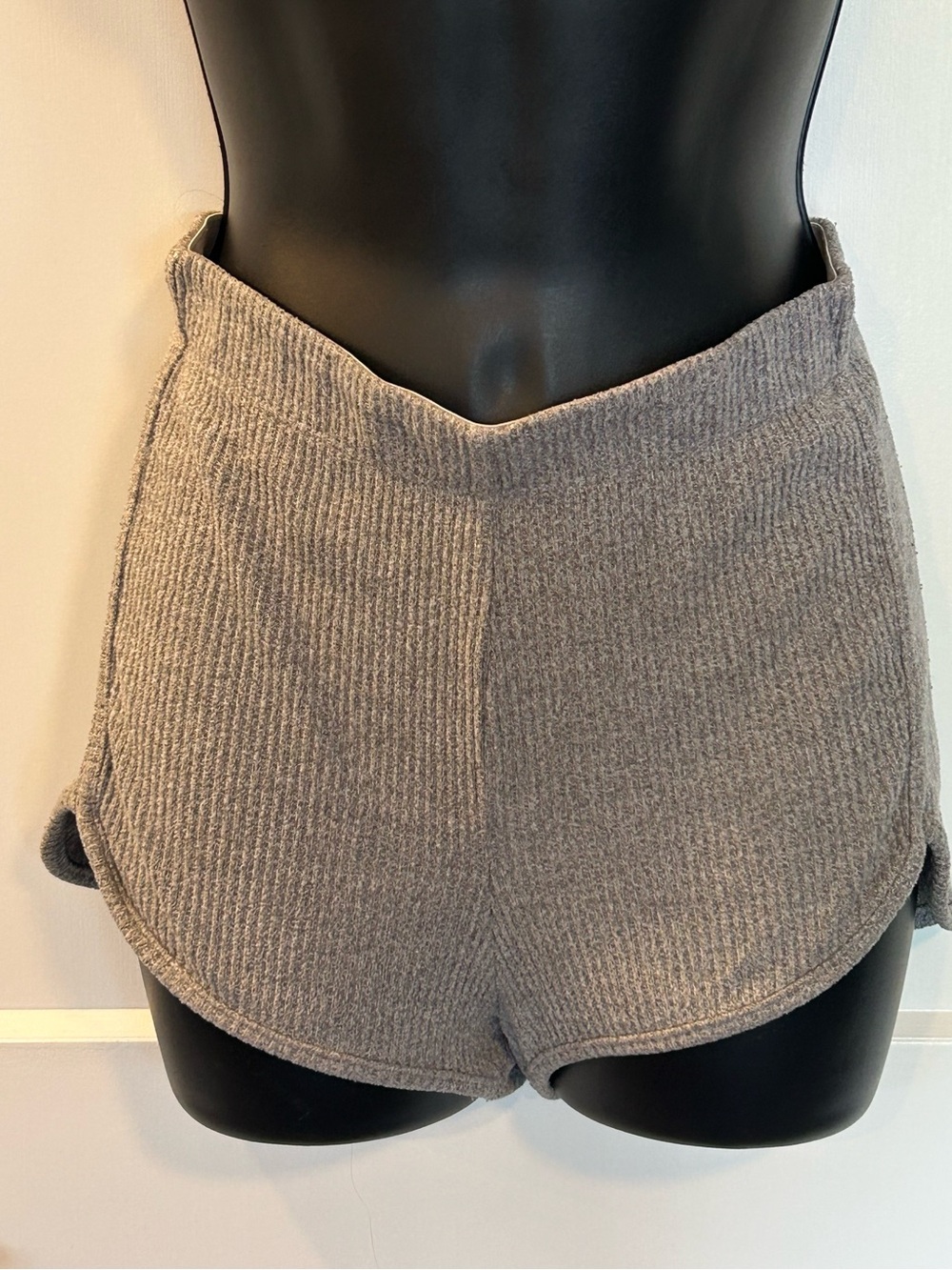 Garage Ribbed High-Waist Athletic Shorts - Taupe Gray